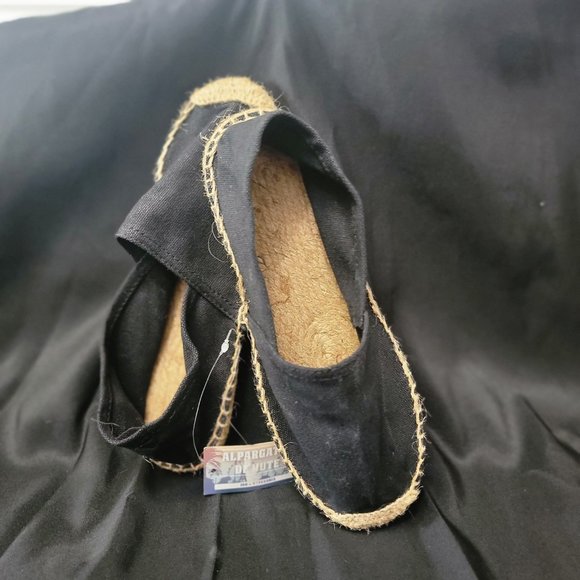 JUTE ESPADRILLES MADE IN SPAIN, EUROPEAN SIZE 36 EQUIVALENT TO 3 1/2 IN THE U.S - Picture 4 of 8